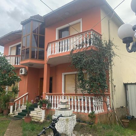 Friends Hostel & Tours Shkodër Eksteriør bilde