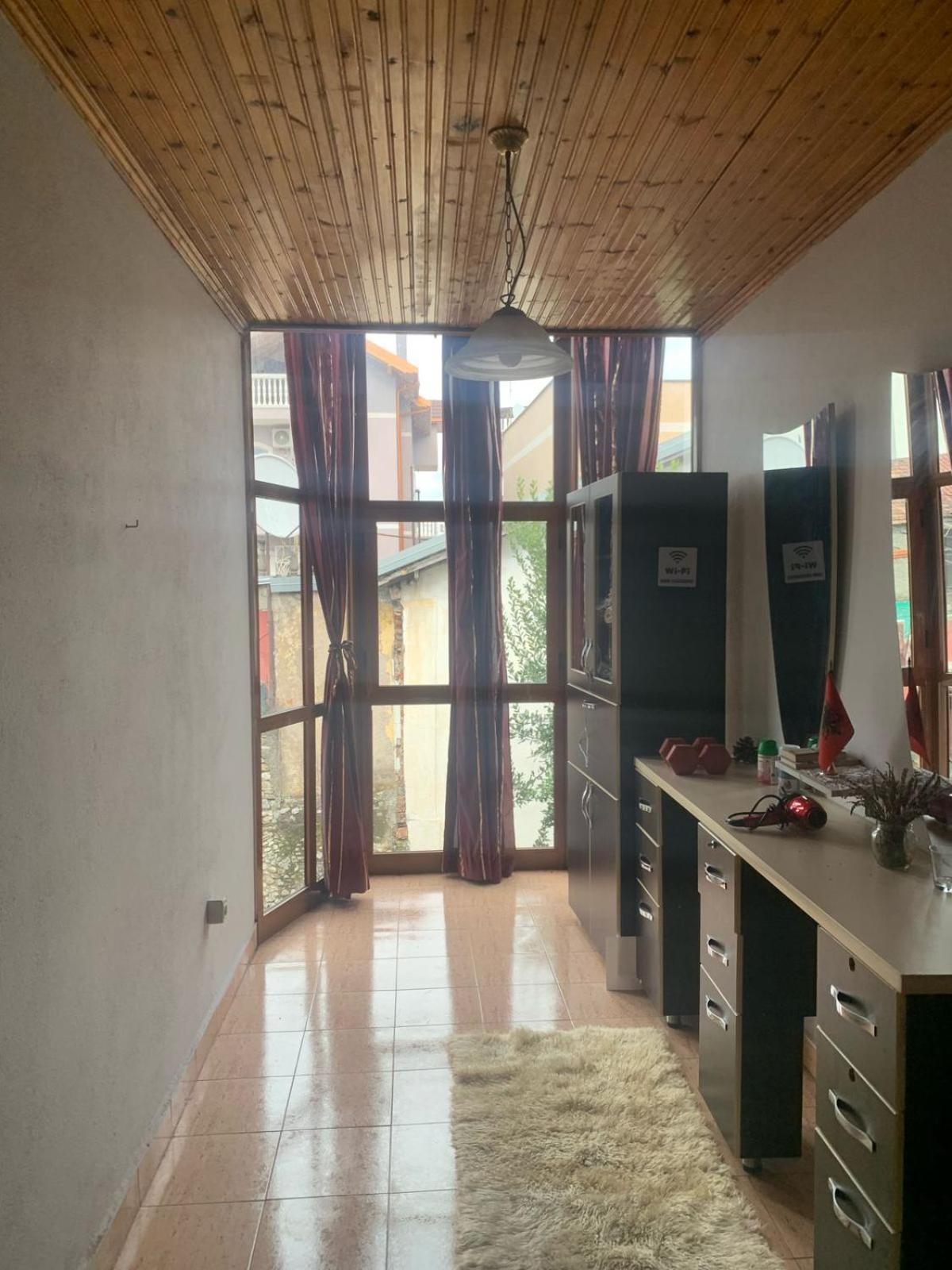 Friends Hostel & Tours Shkodër Eksteriør bilde